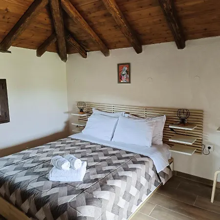 The House Apartment Ormos Panagias